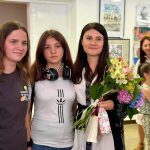 У Калуші презентували велику виставку дитячих малюнків «Я намалюю для тебе…»