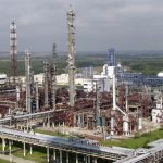 Працівники Карпатнафтохіму загрожують страйком через затримку зарплати