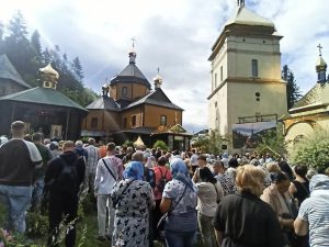 Сім’ї Героїв Тлумацької територіальної громади відвідали Манявський Скит із паломницькою подорожжю