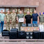 Майже 2 мільйони гривень на допомогу військовим: Івано-Франківщина передала фінанси та техніку захисникам