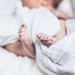 У Франківську затримали жінку за підозрою у торгівлі новонародженим сином за 20 тисяч доларів