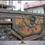 Чому металеві паркани з ковки ідеально підходять для приватного будинку?