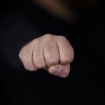 Завдав батькові струс мозку: на Івано-Франківщині чоловік отримав 150 годин громадських робіт