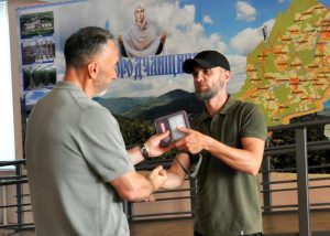 Воїна із Прикарпаття, який захищав Маріуполь, відзначили медаллю «Лицар бойового звання»