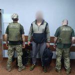 На Закарпатті військові затримали чоловіка за незаконний перетин кордону