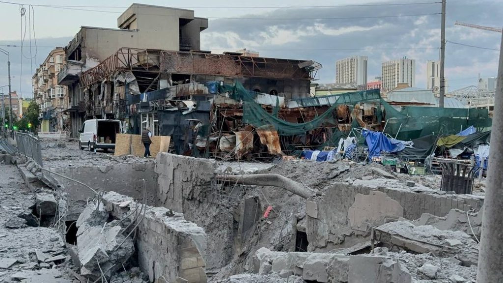 Росія обстріляла Київ балістичними ракетами: постраждала одна людина