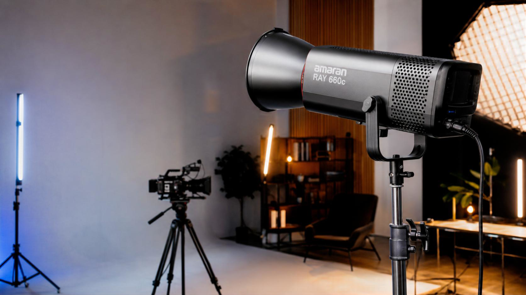 Професійна студія з Amaran Ray 660c