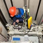 У Калуші жителі будинку наполягають на конкретних датах ремонту ліфта