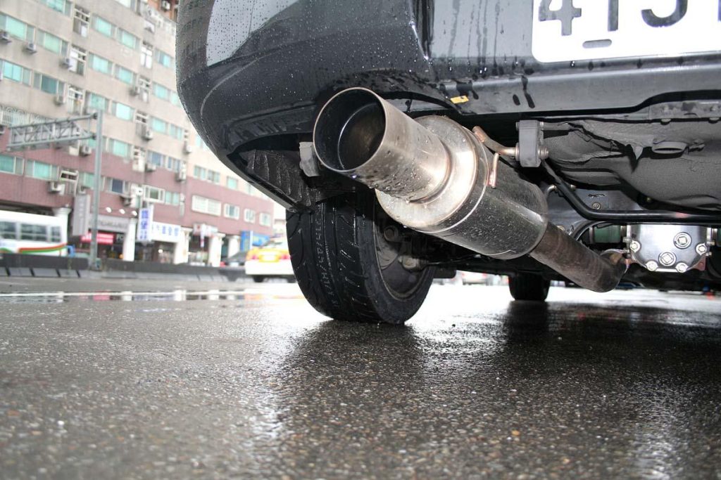 У Калуській громаді введуть обмеження на рух шумних автомобілів і мотоциклів