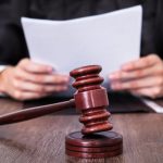 Працівники освіти Пасічнянської громади поручилися за депутата Поляницької сільської ради, який підробив лісову накладну