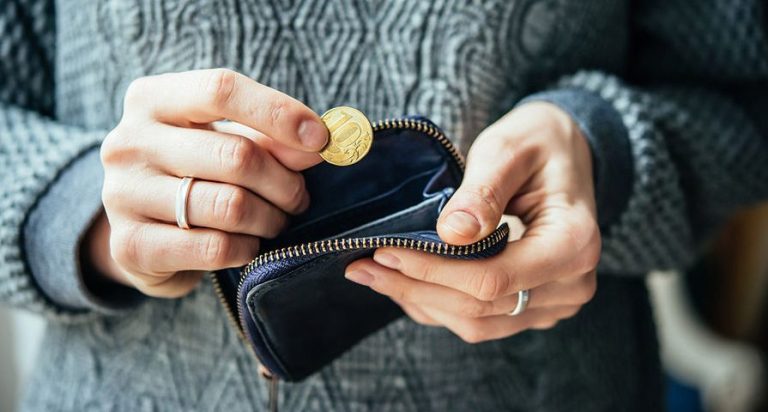 На Івано-Франківщині заборгованість із заробітної плати досягла майже 273 мільйонів гривень: понад 83% боргів накопичені за кілька років