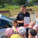 Патрульні Івано-Франківська провели заняття з безпеки для дітей прицерковного табору
