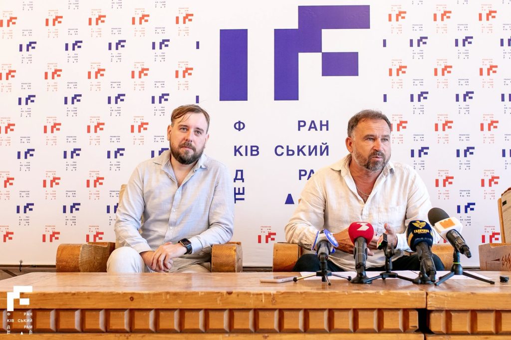 Світові постановки, дебютанти та тури Україною і за кордоном
