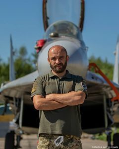 Після втрати кінцівки ремонтує дрони і займається футболом: розповідь про військового авіабригади з Франківська Василя