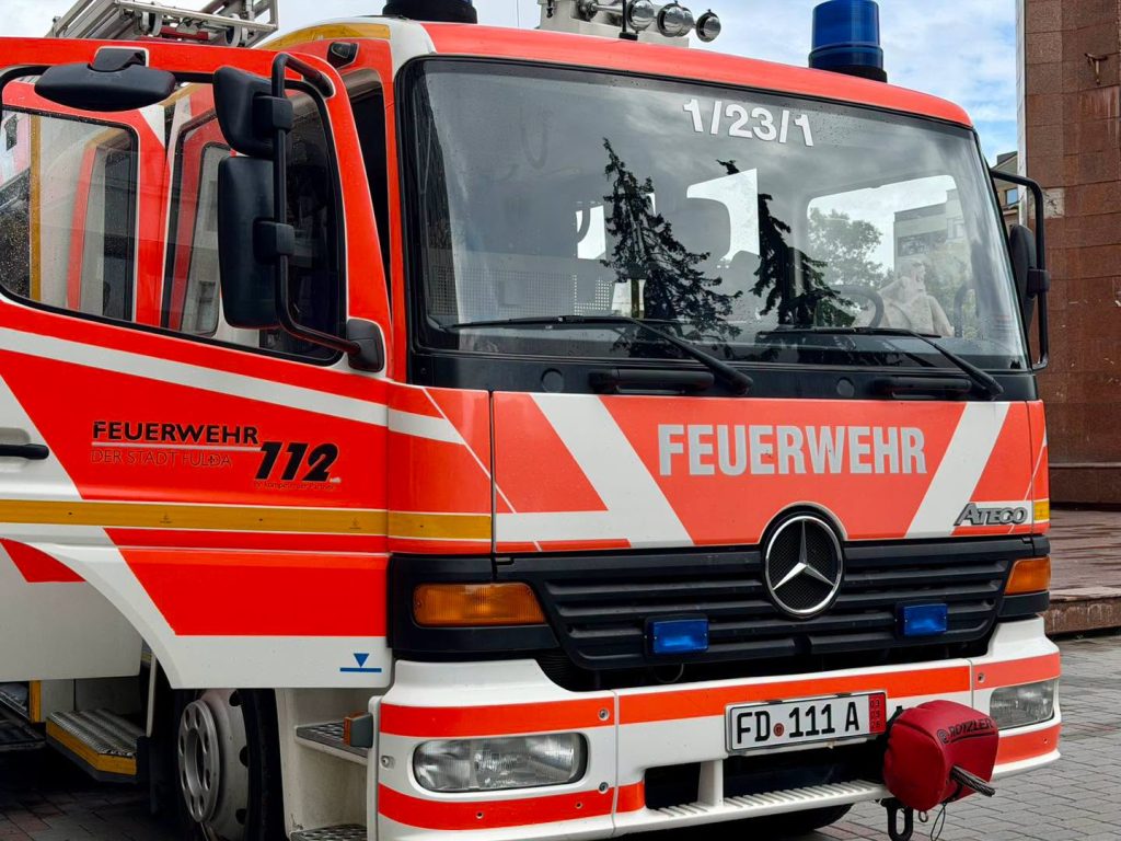 Івано-Франківськ отримав від німецького міста Фульда новий пожежний автомобіль Mercedes