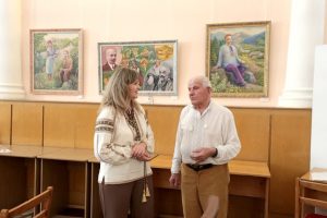 В Івано-Франківській області презентували художню виставку Івана Гавриліва «З любов’ю до України»