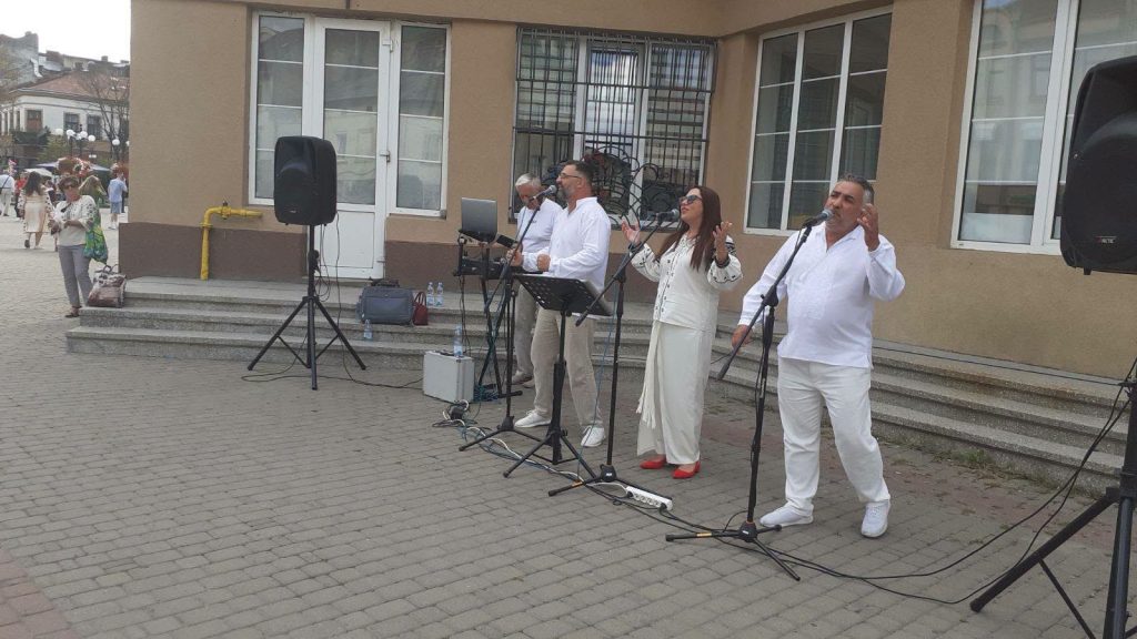 У центрі Івано-Франківська пройшов патріотичний виступ на підтримку українського війська