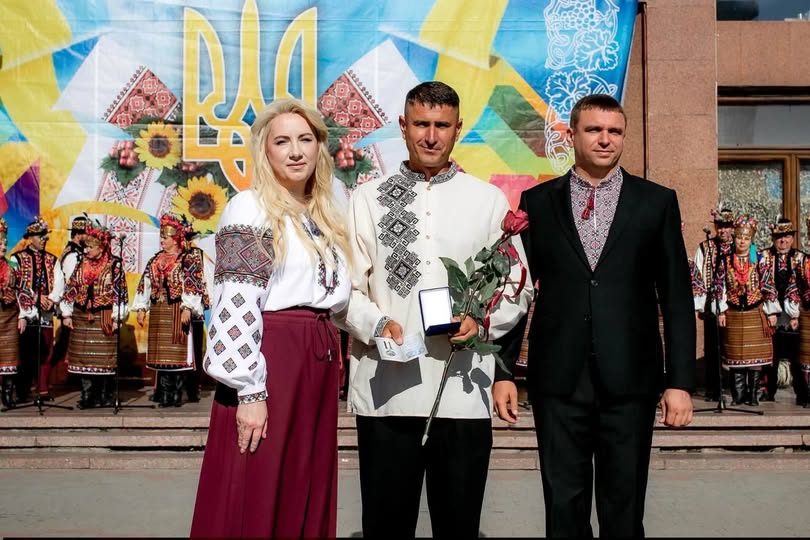 За роки волонтерської діяльності калушанин удостоєний нагороди «Доблесть Прикарпаття»