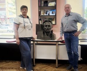 Калуська центральна бібліотека імені Тараса Шевченка отримала цінний подарунок на честь ювілею великого українського митця слова