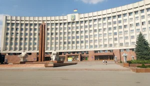 Мешканці Івано-Франківська скаржаться на інтенсивний рух авто під час комендантської години