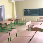 Важливі зміни для українців: виплати, пенсії, тарифи та графіки відключень