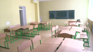 Важливі зміни для українців: виплати, пенсії, тарифи та графіки відключень