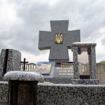 У деяких громадах Прикарпаття не вистачає землі для нових поховань
