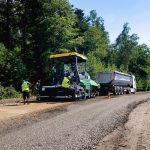 В Івано-Франківській області ремонтують дороги місцевого значення