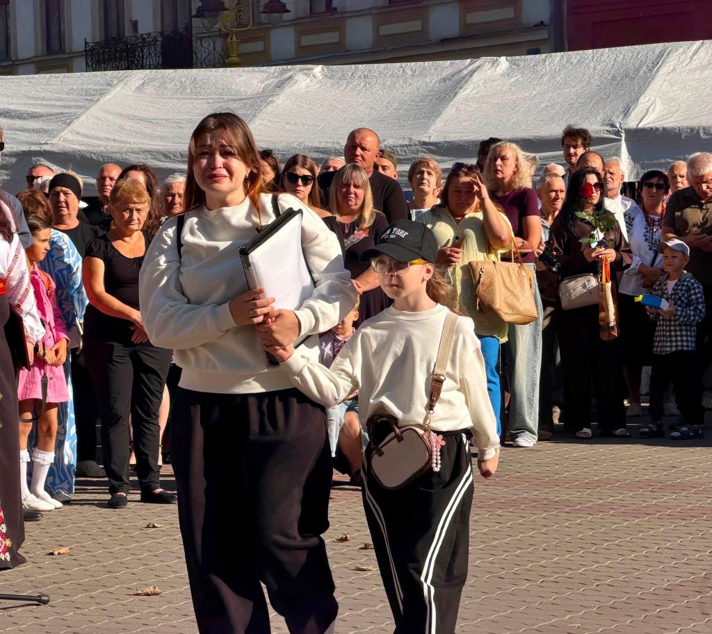 У Франківську сім’ям 25 загиблих Героїв вручили нагороди «За честь і відвагу»