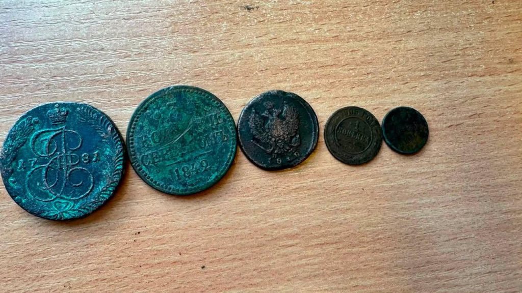 На кордоні знайшли п’ять антикварних монет