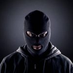 У Франківську засудили колишнього вчителя за вимагання 10 тисяч доларів у свого колишнього учня