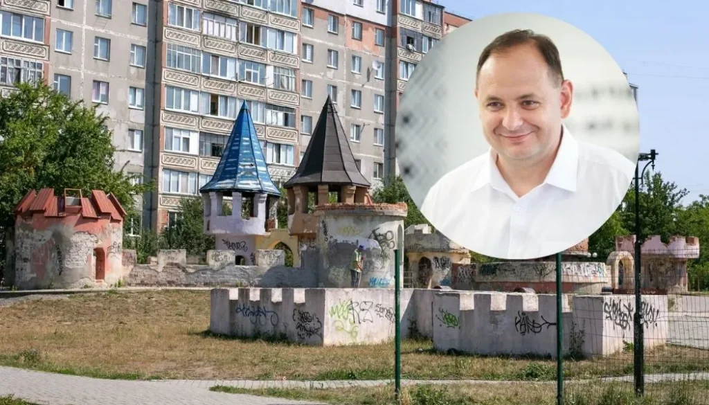 В Івано-Франківську неподалік ліцею №22 планують зняти ігровий комплекс з вежами