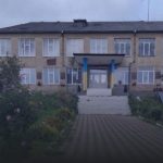 У Вікнянах жителі наполягають на поновленні занять у сільській школі