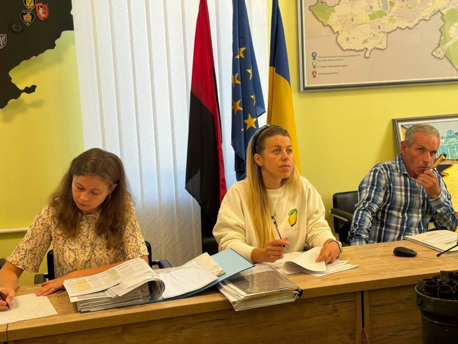 «Без опору»: як у Калуській громаді знаходять злагоду через кладовище в Мостищі