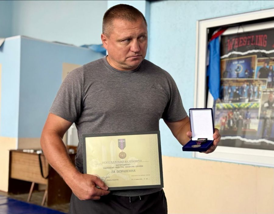 Ветерану з Калуша Роману Демчуку вручили нагороду міністерства оборони України «За тяжке поранення»