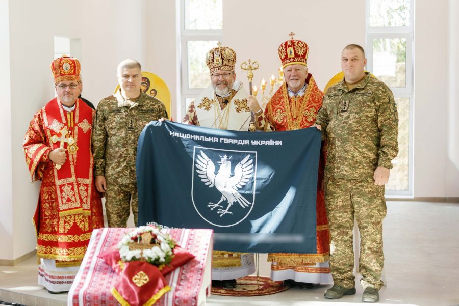 Високопреосвященнійший Святослав освятив гарнізонний храм святого Архистратига Михаїла в Прикарпатському регіоні