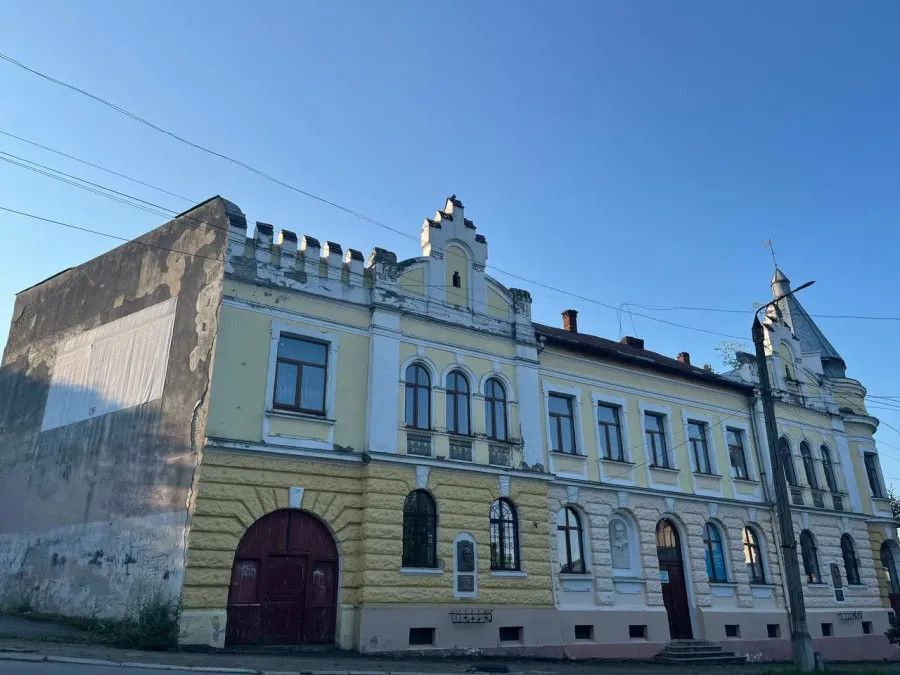 Обмін будівлями в Калуші: чи передасть область історичний Народний дім на користь громади?