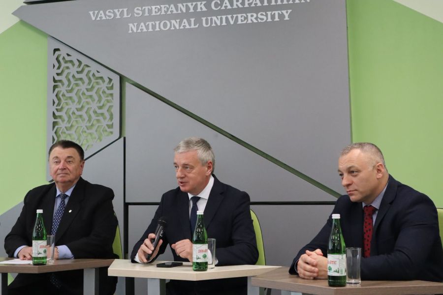 В Івано-Франківській області започаткували щорічну нагороду для юних дослідників краю