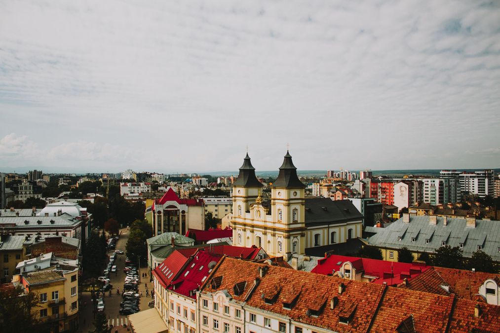 Погода на Прикарпатті 18 вересня: вдень невеликий дощ і до +23°