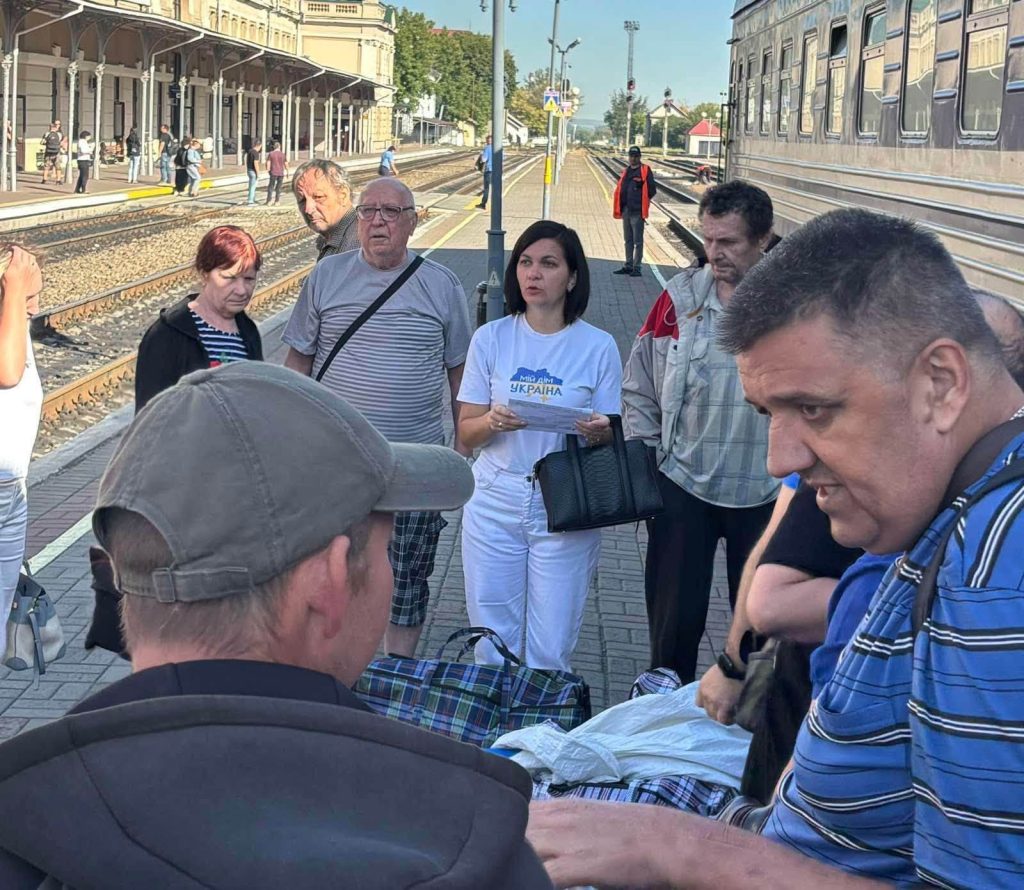 До Прикарпаття евакуаційним потягом приїхали 11 осіб з Донецької області