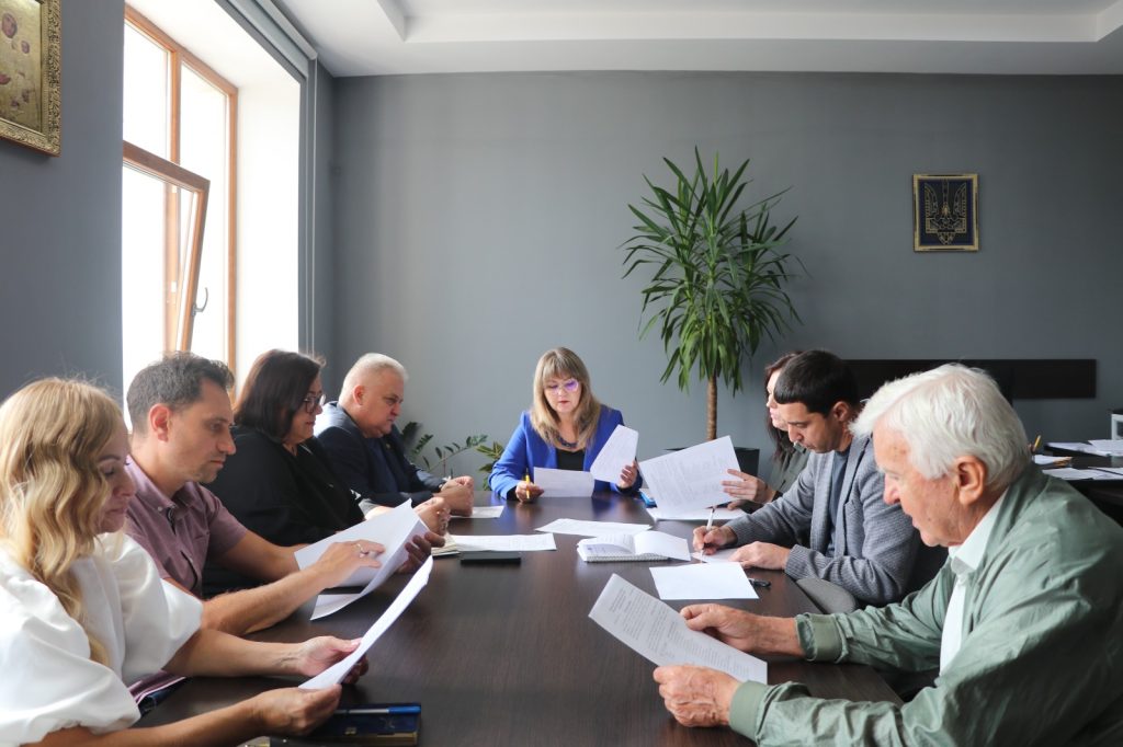 На нараді робочої групи прийняли рішення про передачу гуманітарних авто