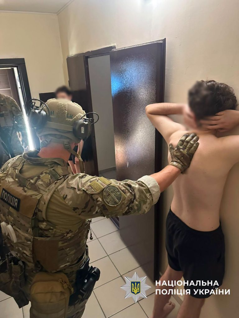 Поліція висунула обвинувачення 23 учасникам шахрайських спільнот