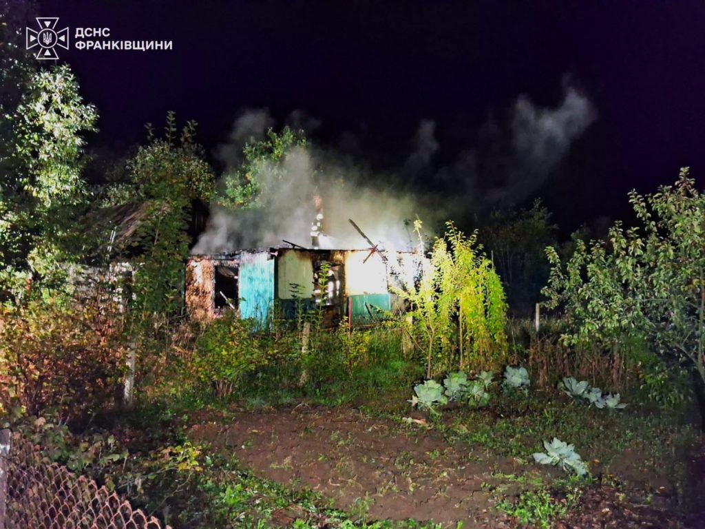 На Калущині під час пожежі знайшли тіло чоловіка