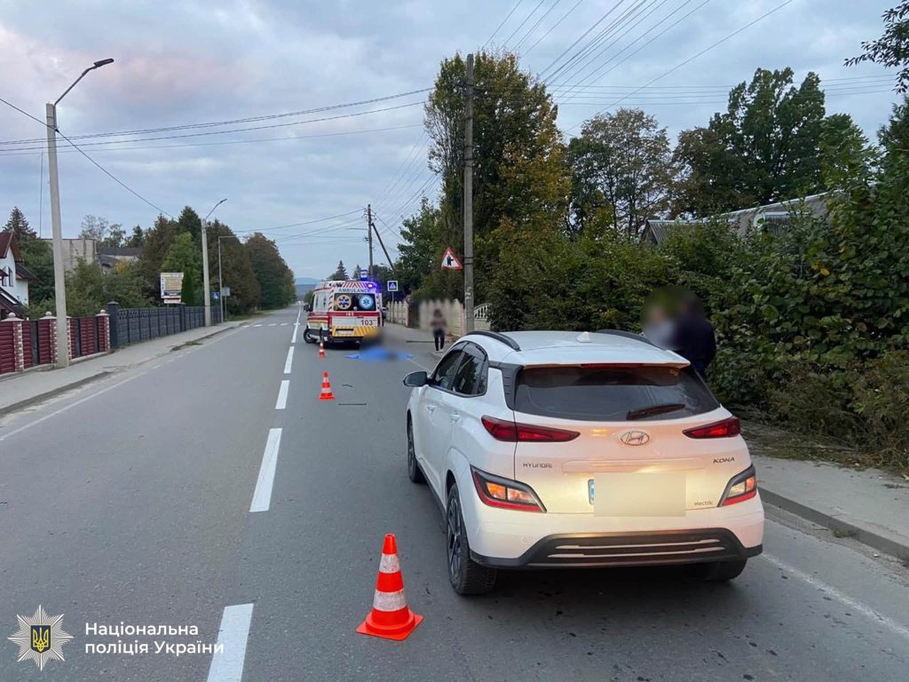 Правоохоронці досліджують обставини летальної автокатастрофи на Надвірнянщині.