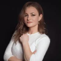 Вся наша культурна спільнота сердечно вітає з Днем народження заслужену артистку України!