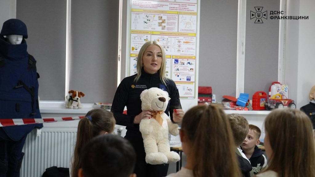 Сьогодні в Класі безпеки виникло чимало запитань, і рятувальники завітали на зустріч