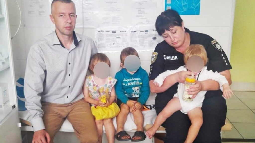 У мешканки Надвірнянської громади відібрали шістьох дітей
