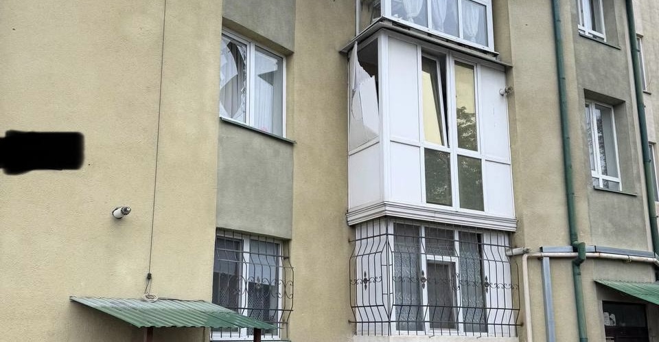 Рятувальники загасили вогонь, що виник через ворожий обстріл