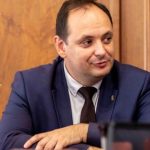 Жителів Прикарпаття просять уникати контакту з підозрілими предметами, які можуть бути частинами дронів