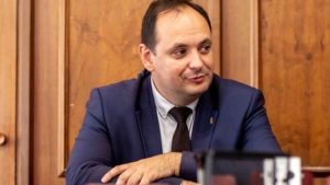 Жителів Прикарпаття просять уникати контакту з підозрілими предметами, які можуть бути частинами дронів